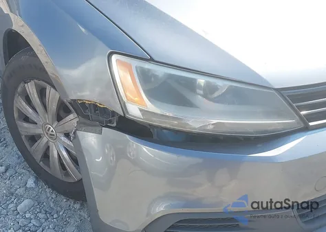 2011 Volkswagen Jetta 2.0L S z USA, uszkodzony, nr VIN 3VW2K7AJ5BM076720